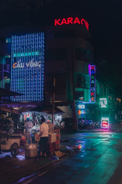 How to Choose the Right Karaoke Room